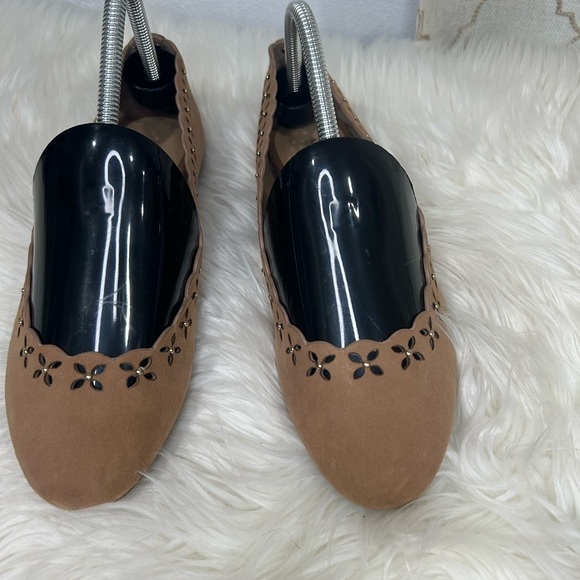 Authentic Michael Kors  thalia ballet Elegant flats tan Women's Shoes size 8 - Picture 1 of 5